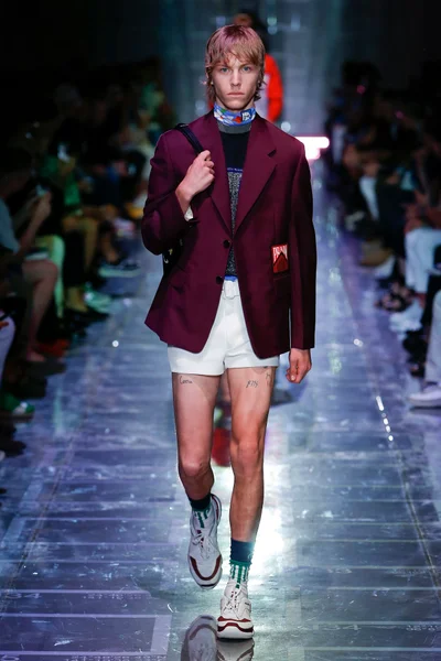 Look 20